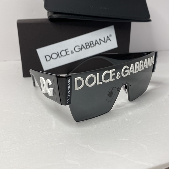 DOLCE & GABBANA DG2233 Oversized Sunglasses - Picture 10 of 16